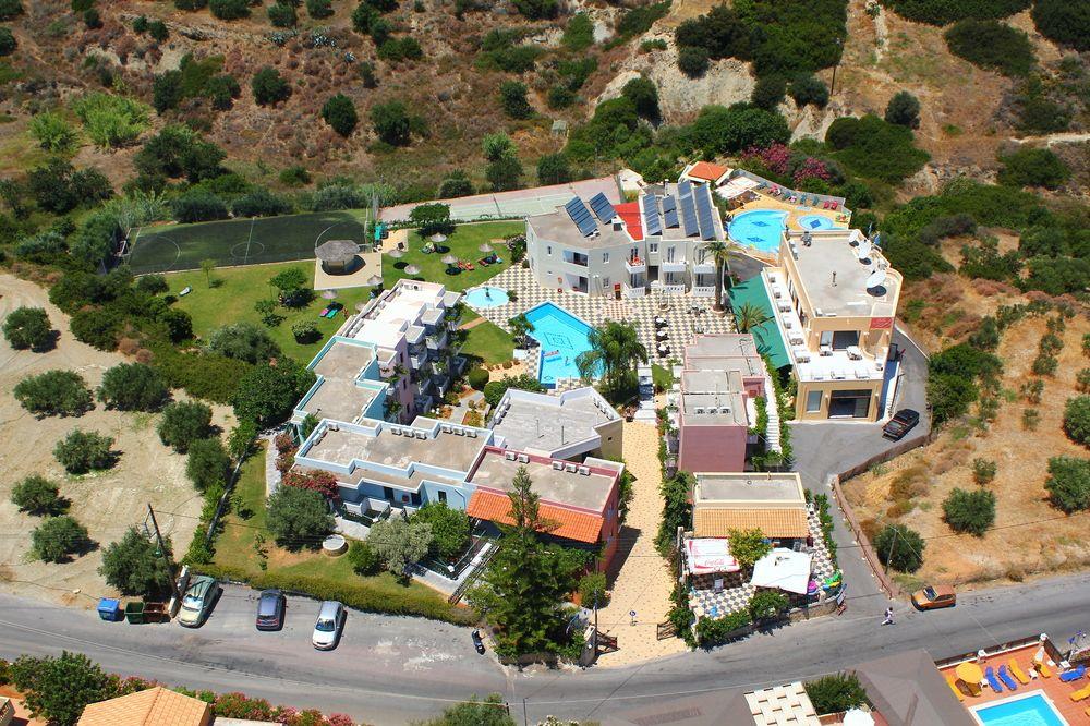 הרסוניסוס Bellos Hotel Apartments מראה חיצוני תמונה