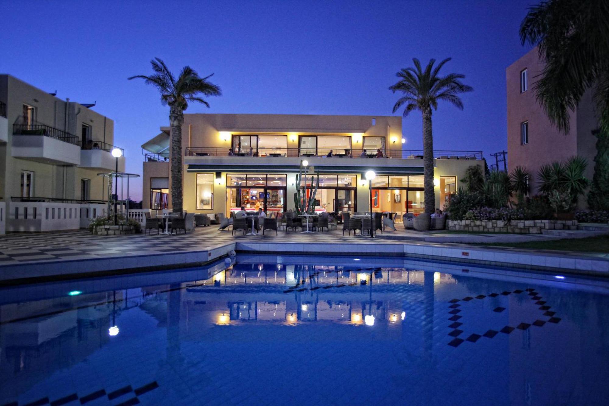 הרסוניסוס Bellos Hotel Apartments מראה חיצוני תמונה