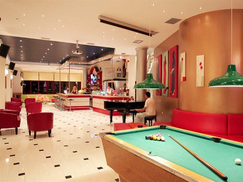 הרסוניסוס Bellos Hotel Apartments מראה חיצוני תמונה