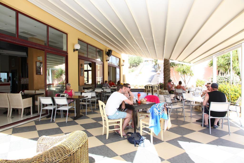 הרסוניסוס Bellos Hotel Apartments מראה חיצוני תמונה
